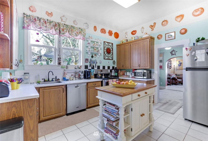 626 Elizabeth, Sumner, Washington 98390, 3 Bedrooms Bedrooms, ,2 BathroomsBathrooms,Residential,For Sale,Elizabeth,NWM1882323