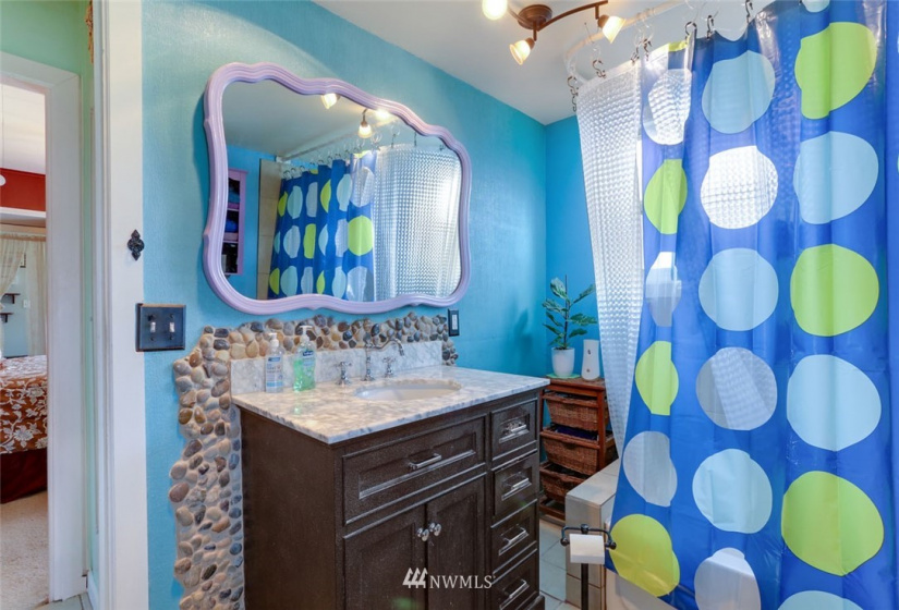 626 Elizabeth, Sumner, Washington 98390, 3 Bedrooms Bedrooms, ,2 BathroomsBathrooms,Residential,For Sale,Elizabeth,NWM1882323