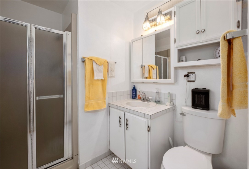 35803 13th, Federal Way, Washington 98023, 3 Bedrooms Bedrooms, ,1 BathroomBathrooms,Residential,For Sale,13th,NWM1884261