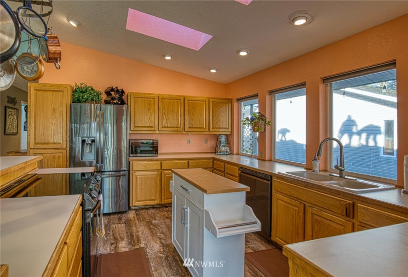 438 Dolphin, Ocean Shores, Washington 98569, 2 Bedrooms Bedrooms, ,1 BathroomBathrooms,Residential,For Sale,DIV 03,Dolphin,NWM1882586