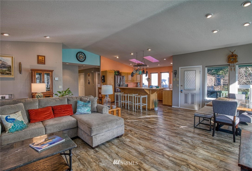 438 Dolphin, Ocean Shores, Washington 98569, 2 Bedrooms Bedrooms, ,1 BathroomBathrooms,Residential,For Sale,DIV 03,Dolphin,NWM1882586