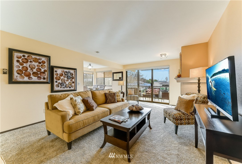 217 Alder, Edmonds, Washington 98020, 2 Bedrooms Bedrooms, ,1 BathroomBathrooms,Residential,For Sale,Sundowner,Alder,NWM1884119