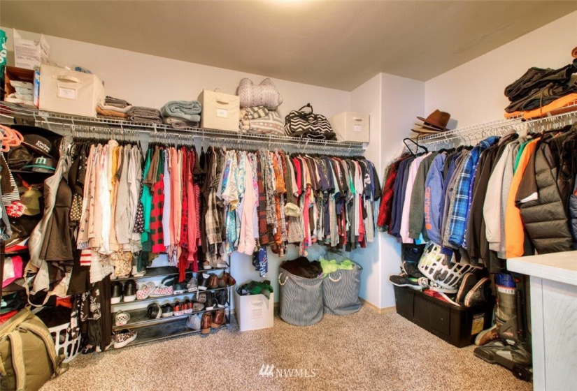 19530 100th, Bonney Lake, Washington 98391, 3 Bedrooms Bedrooms, ,2 BathroomsBathrooms,Residential,For Sale,100th,NWM1885241