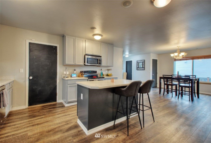 19530 100th, Bonney Lake, Washington 98391, 3 Bedrooms Bedrooms, ,2 BathroomsBathrooms,Residential,For Sale,100th,NWM1885241