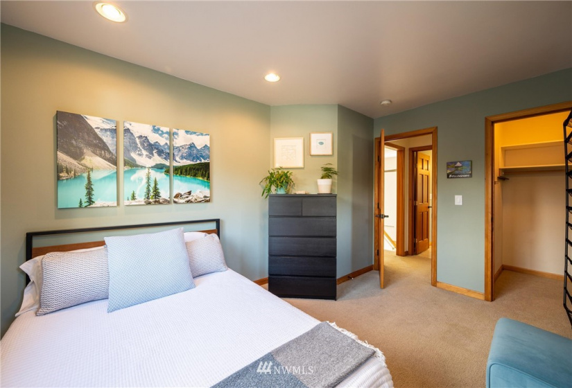 707 Cedar Creek, Bellingham, Washington 98229, 3 Bedrooms Bedrooms, ,1 BathroomBathrooms,Residential,For Sale,Padden Heights Div No 1,Cedar Creek,NWM1885173