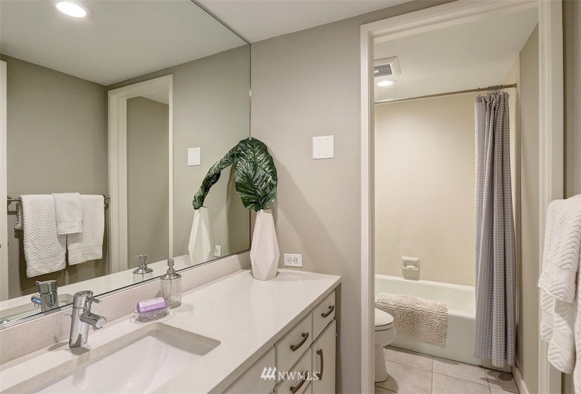 101 58th, Seattle, Washington 98107, 2 Bedrooms Bedrooms, ,2 BathroomsBathrooms,Residential,For Sale,58th,NWM1883536