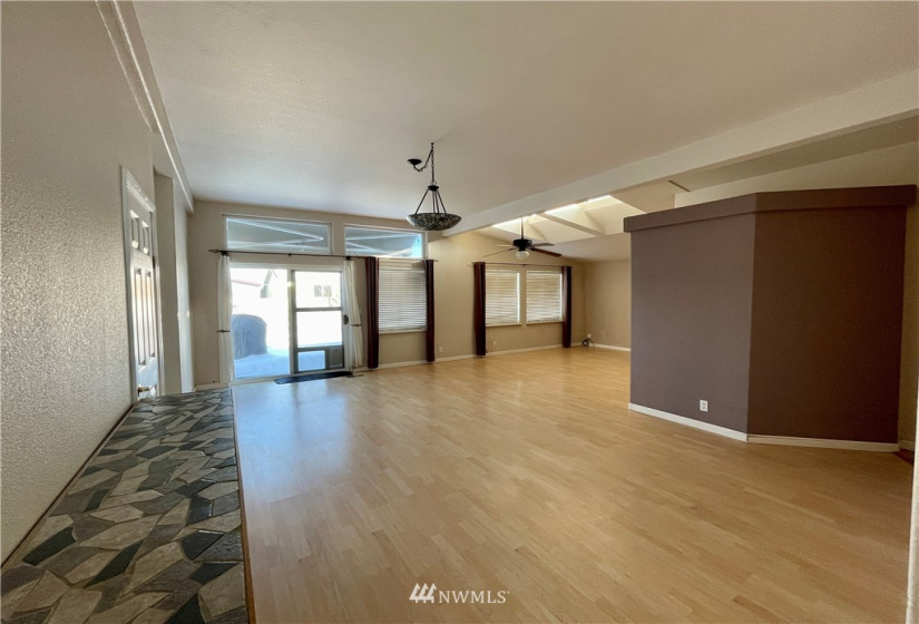 1100 Rosewood, Ellensburg, Washington 98926, 2 Bedrooms Bedrooms, ,2 BathroomsBathrooms,Manufactured In Park,For Sale,Rosewood,NWM1865633