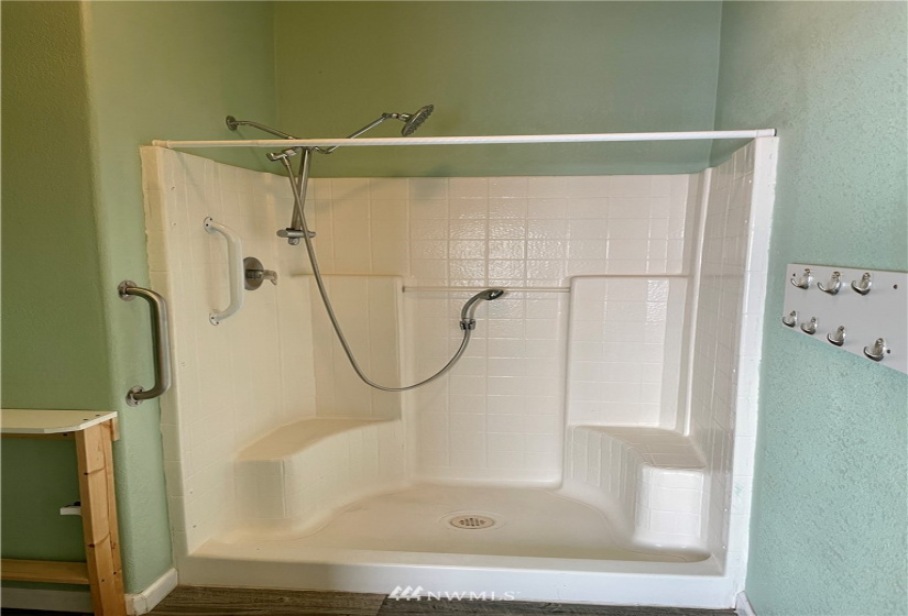 1100 Rosewood, Ellensburg, Washington 98926, 2 Bedrooms Bedrooms, ,2 BathroomsBathrooms,Manufactured In Park,For Sale,Rosewood,NWM1865633