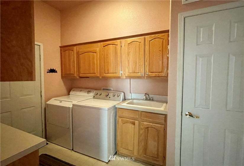 1100 Rosewood, Ellensburg, Washington 98926, 2 Bedrooms Bedrooms, ,2 BathroomsBathrooms,Manufactured In Park,For Sale,Rosewood,NWM1865633