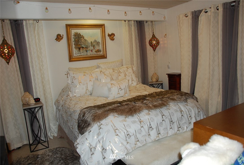 1121 244th, Bothell, Washington 98021, 2 Bedrooms Bedrooms, ,1 BathroomBathrooms,Manufactured In Park,For Sale,244th,NWM1863277