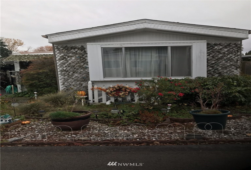 1121 244th, Bothell, Washington 98021, 2 Bedrooms Bedrooms, ,1 BathroomBathrooms,Manufactured In Park,For Sale,244th,NWM1863277