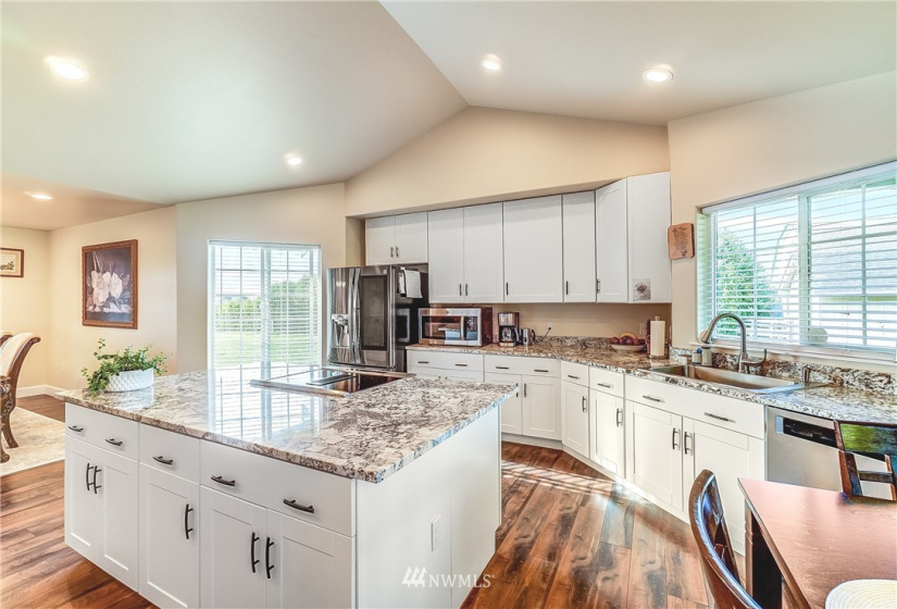 125 Rainier, Salkum, Washington 98582, 3 Bedrooms Bedrooms, ,3 BathroomsBathrooms,Residential,For Sale,Salkum Heights,Rainier,NWM1865774