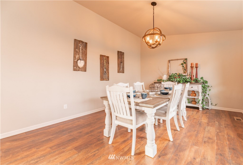 815 Highland, Wenatchee, Washington 98801, 3 Bedrooms Bedrooms, ,2 BathroomsBathrooms,Residential,For Sale,Morningside,Highland,NWM1864125