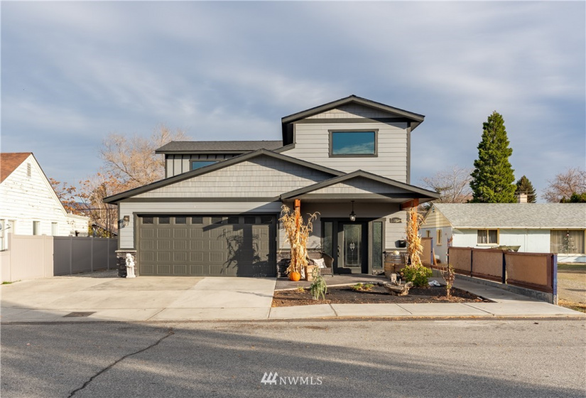 815 Highland, Wenatchee, Washington 98801, 3 Bedrooms Bedrooms, ,2 BathroomsBathrooms,Residential,For Sale,Morningside,Highland,NWM1864125