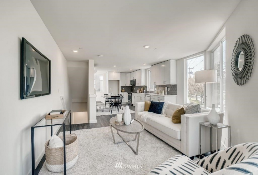 7140 B Beacon, Seattle, Washington 98108, 2 Bedrooms Bedrooms, ,1 BathroomBathrooms,Residential,For Sale,Helio,Beacon,NWM1866362