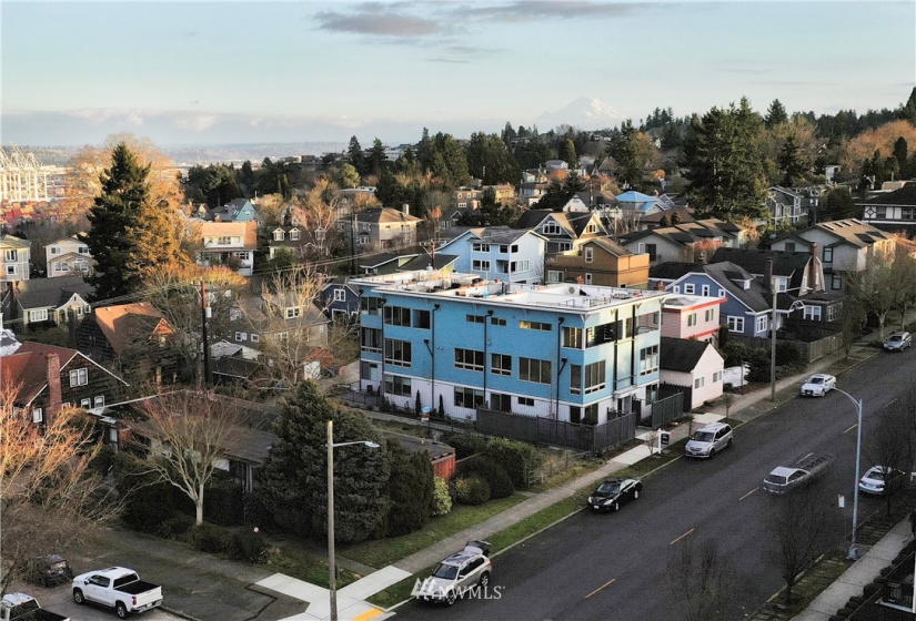 1612 California, Seattle, Washington 98116, 3 Bedrooms Bedrooms, ,Residential,For Sale,3032325-LU,California,NWM1867742