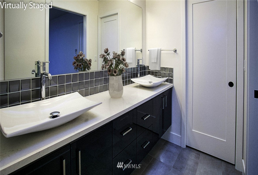 1612 California, Seattle, Washington 98116, 3 Bedrooms Bedrooms, ,Residential,For Sale,3032325-LU,California,NWM1867742