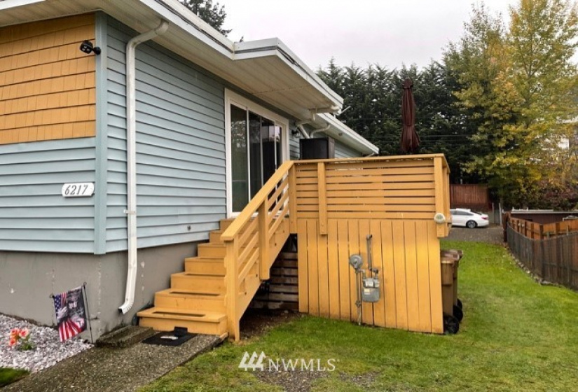 6217 Huson, Tacoma, Washington 98409, ,Residential Income,For Sale,Huson,NWM1867435