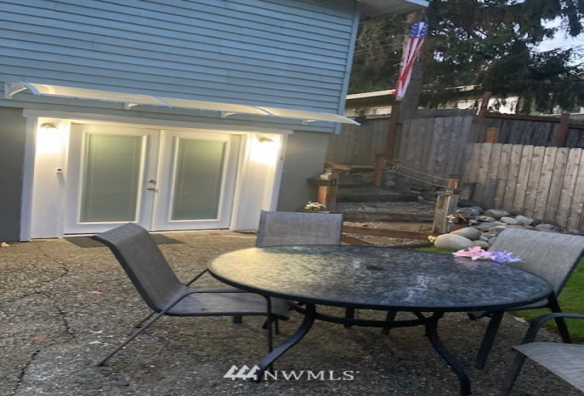 6217 Huson, Tacoma, Washington 98409, ,Residential Income,For Sale,Huson,NWM1867435