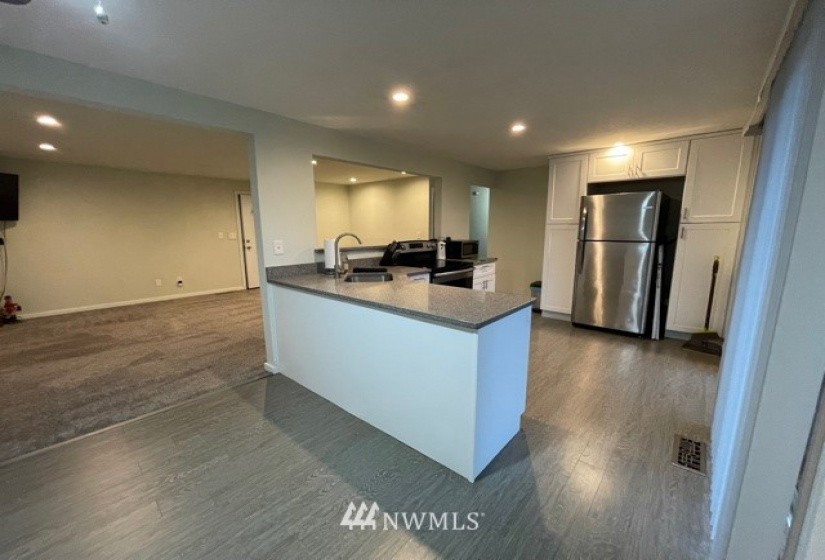 6217 Huson, Tacoma, Washington 98409, ,Residential Income,For Sale,Huson,NWM1867435