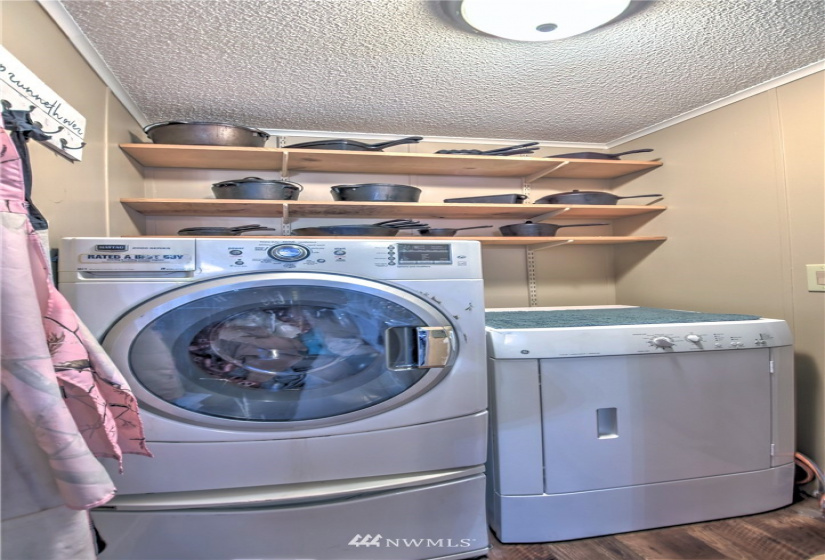 19619 83rd, Spanaway, Washington 98387, 3 Bedrooms Bedrooms, ,2 BathroomsBathrooms,Residential,For Sale,83rd,NWM1868567