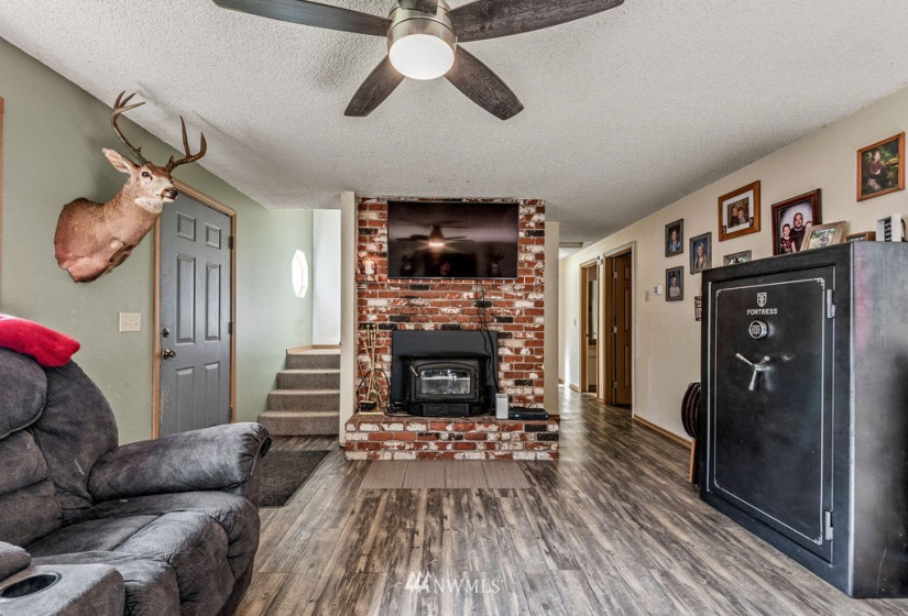 114 Mason, Silverlake, Washington 98645, 3 Bedrooms Bedrooms, ,Residential,For Sale,Mason,NWM1866538