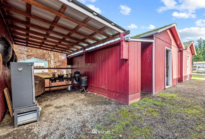 114 Mason, Silverlake, Washington 98645, 3 Bedrooms Bedrooms, ,Residential,For Sale,Mason,NWM1866538