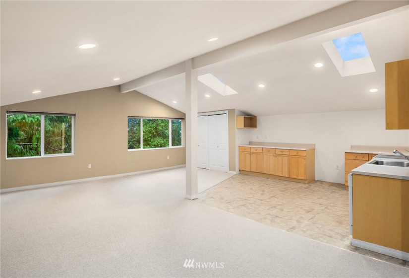 24604 196th, Woodinville, Washington 98077, 4 Bedrooms Bedrooms, ,3 BathroomsBathrooms,Residential,For Sale,196th,NWM1868776