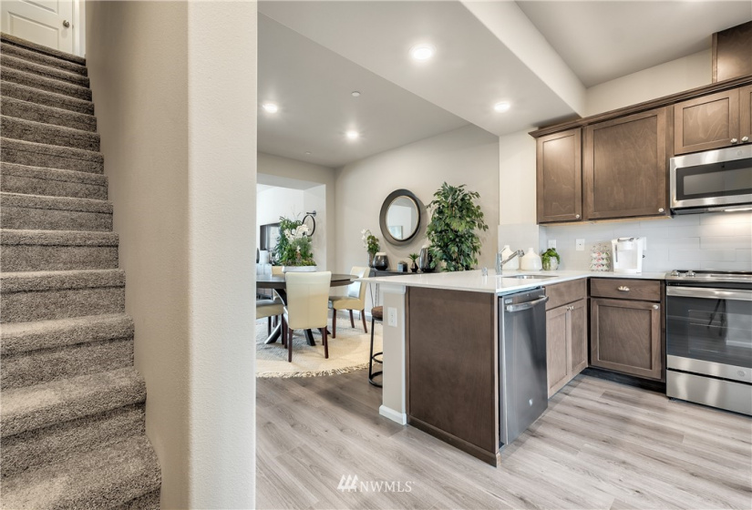 17537 110th, Puyallup, Washington 98374, 2 Bedrooms Bedrooms, ,2 BathroomsBathrooms,Residential,For Sale,110th,NWM1869712