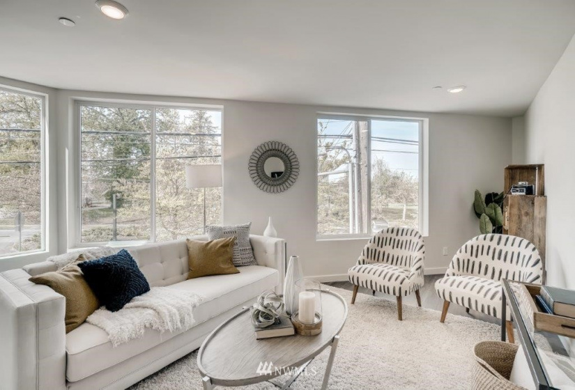 7140 B Beacon, Seattle, Washington 98108, 2 Bedrooms Bedrooms, ,1 BathroomBathrooms,Residential,For Sale,Helio,Beacon,NWM1870001