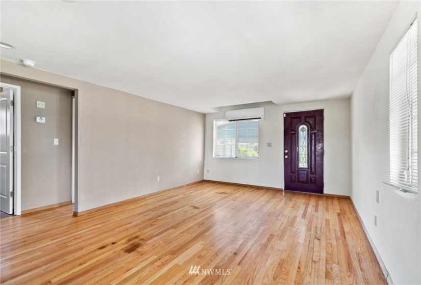 2107 Walker, Seattle, Washington 98144, 2 Bedrooms Bedrooms, ,1 BathroomBathrooms,Residential,For Sale,Walker,NWM1869533