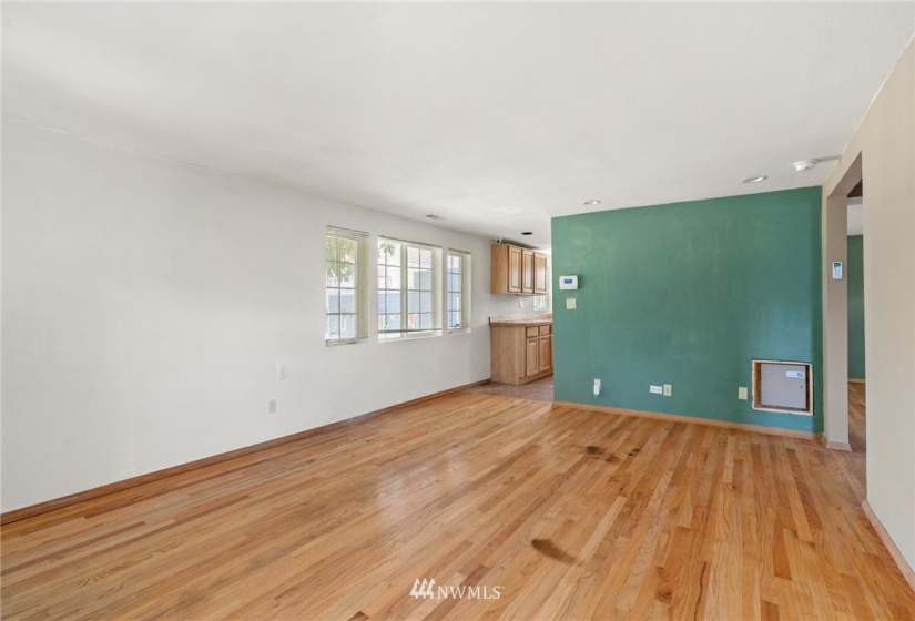 2107 Walker, Seattle, Washington 98144, 2 Bedrooms Bedrooms, ,1 BathroomBathrooms,Residential,For Sale,Walker,NWM1869533