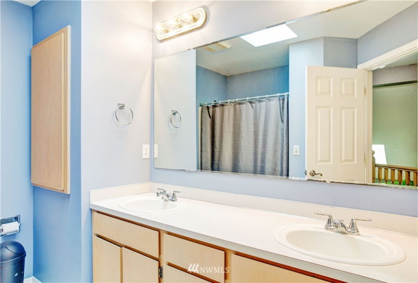 2517 215th, Spanaway, Washington 98387, 3 Bedrooms Bedrooms, ,1 BathroomBathrooms,Residential,For Sale,215th,NWM1870717