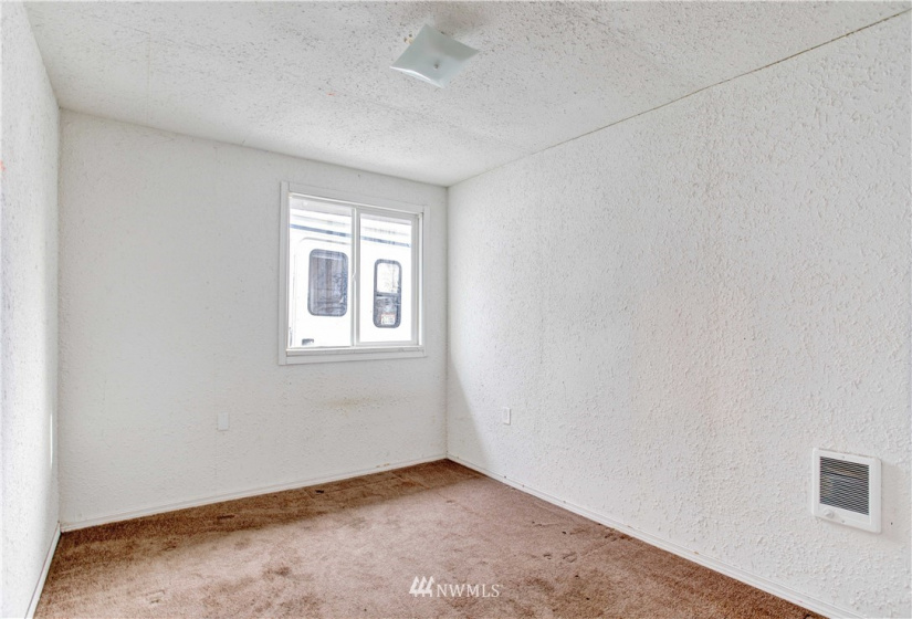 2517 215th, Spanaway, Washington 98387, 3 Bedrooms Bedrooms, ,1 BathroomBathrooms,Residential,For Sale,215th,NWM1870717