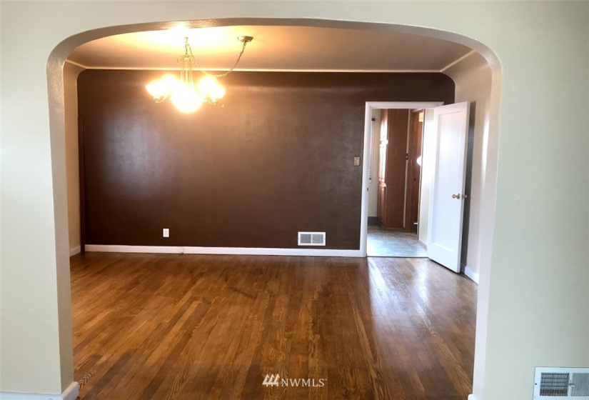 2504 Bridgeport, University Place, Washington 98466, ,Residential Income,For Sale,Narrows View Terrace,Bridgeport,NWM1870634