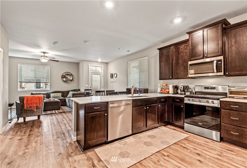 15311 72nd, Vancouver, Washington 98682, 4 Bedrooms Bedrooms, ,2 BathroomsBathrooms,Residential,For Sale,5th Plain Creek Station,72nd,NWM1871063