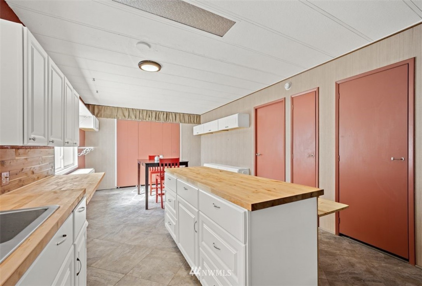 1111 Archwood, Olympia, Washington 98502, 3 Bedrooms Bedrooms, ,2 BathroomsBathrooms,Manufactured In Park,For Sale,Archwood,NWM1870953