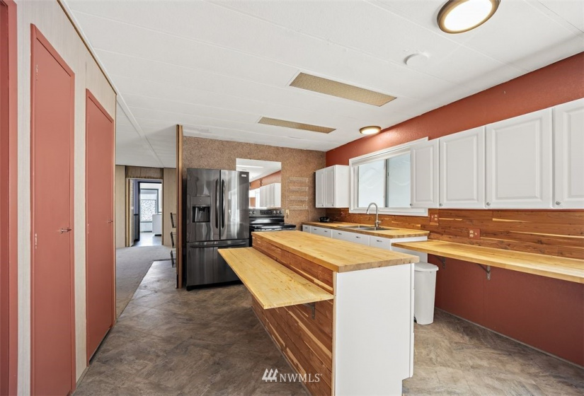 1111 Archwood, Olympia, Washington 98502, 3 Bedrooms Bedrooms, ,2 BathroomsBathrooms,Manufactured In Park,For Sale,Archwood,NWM1870953