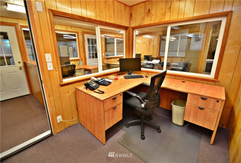 5305 7th, Fife, Washington 98424, ,Commercial Sale,For Sale,7th,NWM1871359