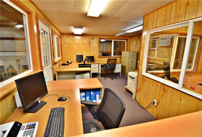 5305 7th, Fife, Washington 98424, ,Commercial Sale,For Sale,7th,NWM1871359