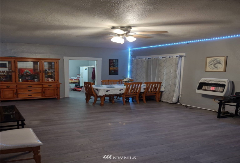 910 8th Ave, Walla Walla, Washington 99362, 2 Bedrooms Bedrooms, ,1 BathroomBathrooms,Residential,For Sale,8th Ave,NWM1872021