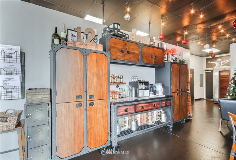 1905 Bridgeport, University Place, Washington 98466, ,Business Opportunity,For Sale,Bridgeport,NWM1871530