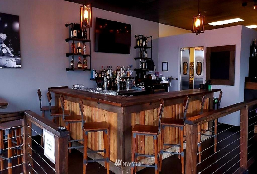 1905 Bridgeport, University Place, Washington 98466, ,Business Opportunity,For Sale,Bridgeport,NWM1871530