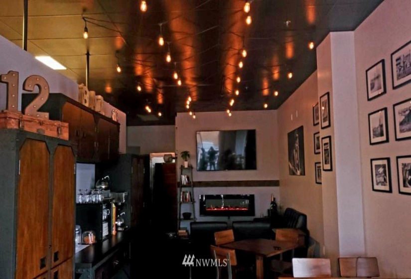 1905 Bridgeport, University Place, Washington 98466, ,Business Opportunity,For Sale,Bridgeport,NWM1871530