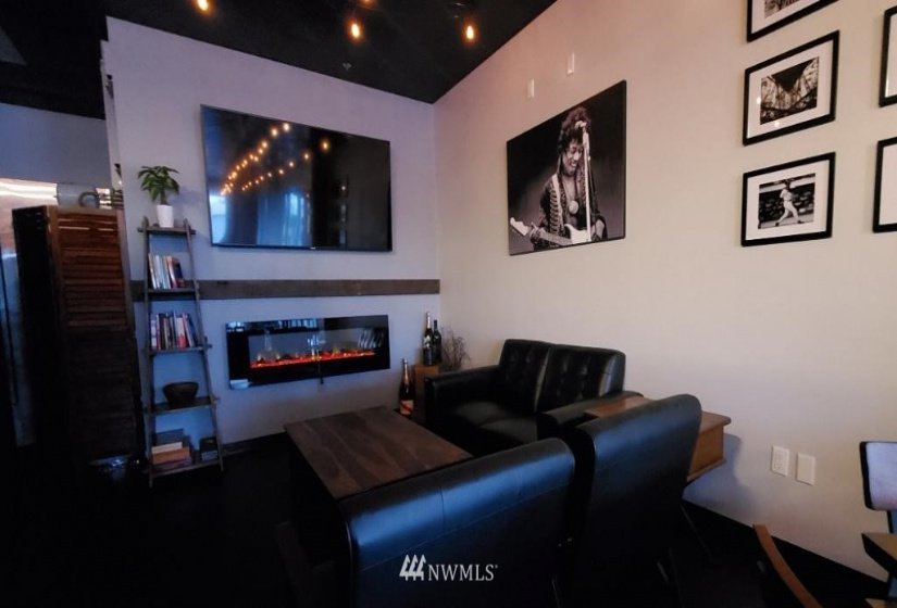 1905 Bridgeport, University Place, Washington 98466, ,Business Opportunity,For Sale,Bridgeport,NWM1871530