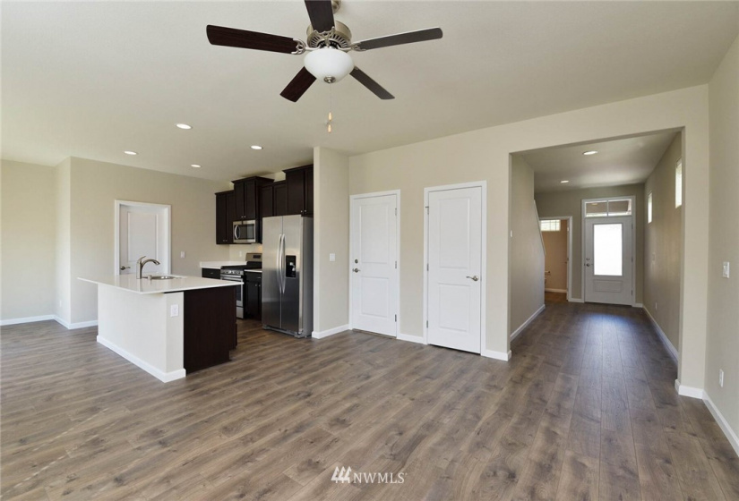 112 Russell, Bremerton, Washington 98312, 4 Bedrooms Bedrooms, ,2 BathroomsBathrooms,Residential,For Sale,Bay Vista,Russell,NWM1872690