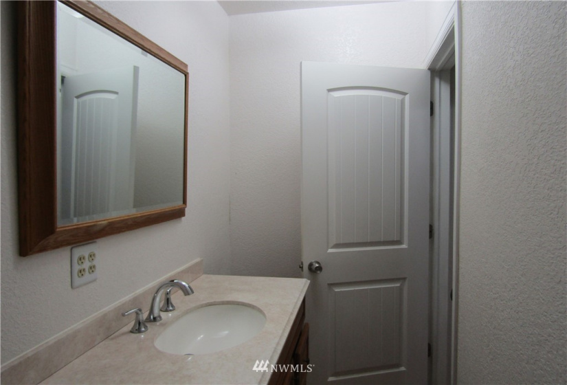 1313 Market, Aberdeen, Washington 98520, 3 Bedrooms Bedrooms, ,1 BathroomBathrooms,Residential,For Sale,Evans and Lewis Addition,Market,NWM1872317