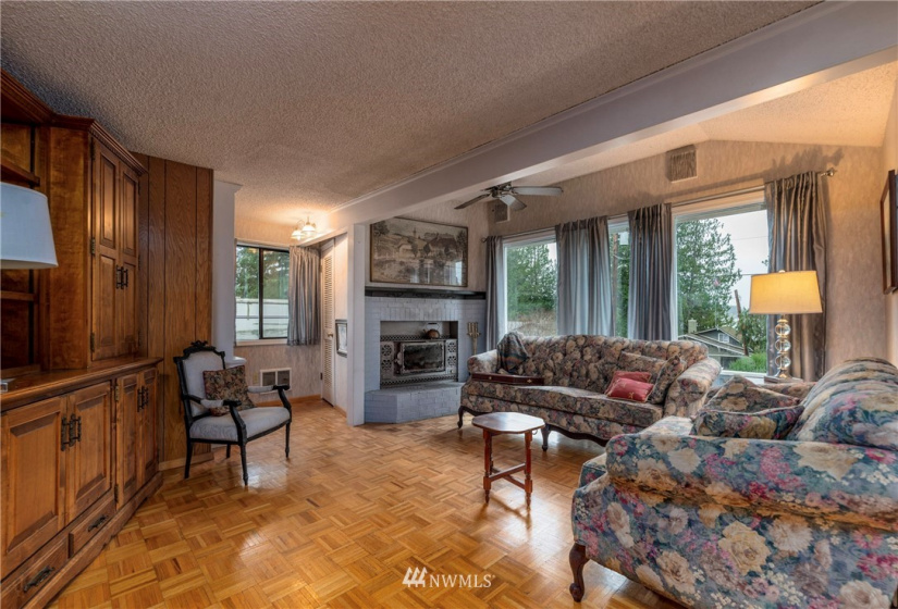 190 Mason Lake, Grapeview, Washington 98546, 5 Bedrooms Bedrooms, ,2 BathroomsBathrooms,Residential,For Sale,Mason Lake,NWM1872087