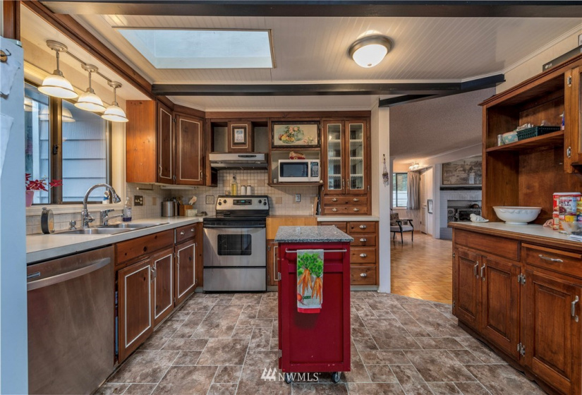 190 Mason Lake, Grapeview, Washington 98546, 5 Bedrooms Bedrooms, ,2 BathroomsBathrooms,Residential,For Sale,Mason Lake,NWM1872087