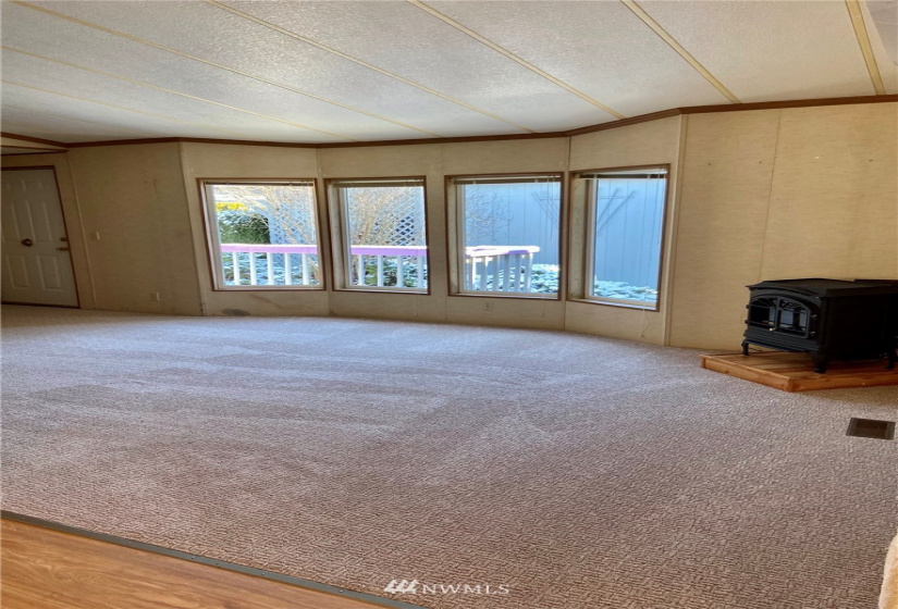 3802 James, Bellingham, Washington 98226, 3 Bedrooms Bedrooms, ,1 BathroomBathrooms,Manufactured In Park,For Sale,James,NWM1873152